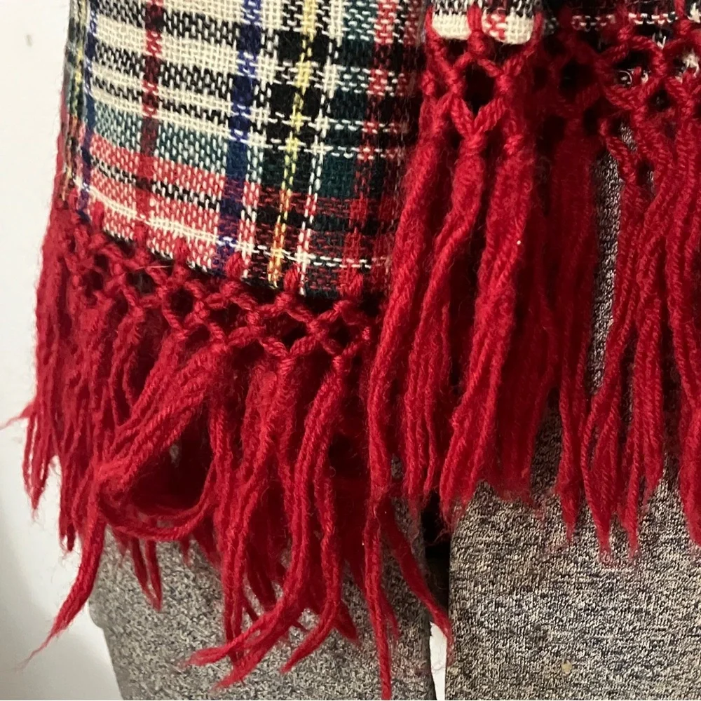 Vintage Baar & Beards 100% Wool Plaid Fringe Stole Scarf Hand Knotted in Japan
